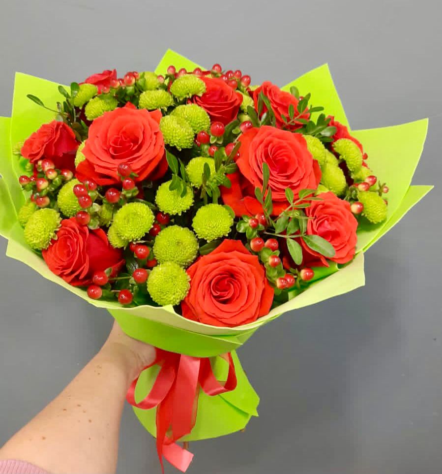 Букет цветов из: Хризантемы и Розы в Николо-Александровском