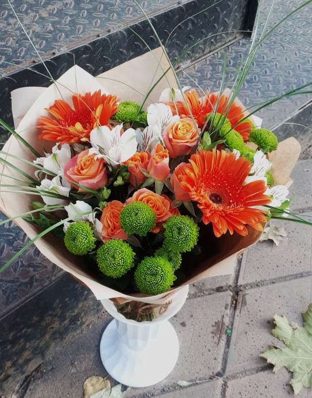 Букет цветов из: Герберы, Хризантемы, Альстромерии и Розы в Николо-Александровском