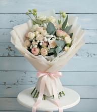Букет цветов из:  Розы и Лизиантусы #REPLACE_PRED# Николо-Александровском
