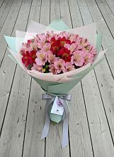 Букет цветов из:  Альстромерии #REPLACE_PRED# Николо-Александровском