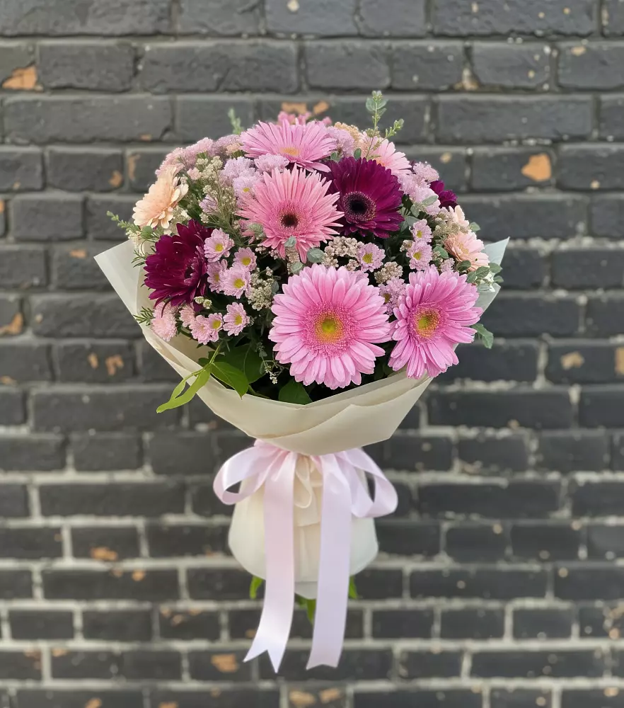 Букет цветов из: Герберы и Хризантемы в Николо-Александровском
