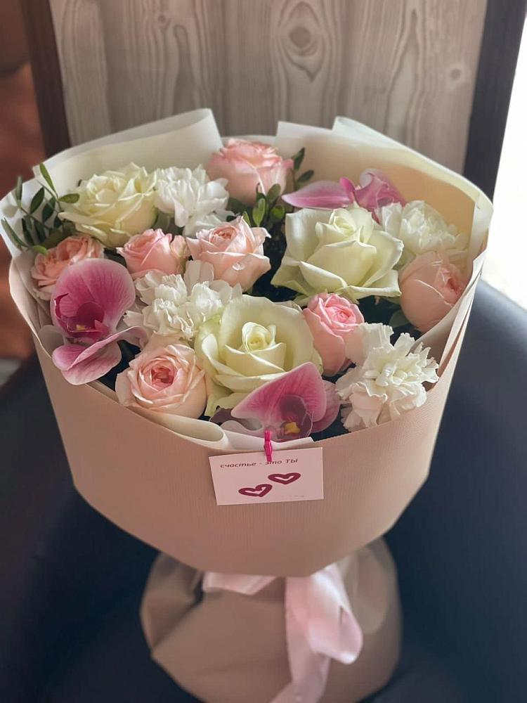 Букет цветов из: Орхидеи, Розы и Гвоздики в Николо-Александровском