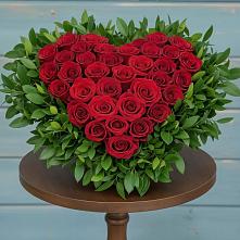 Цветочная композиция из Розы в виде сердца в Николо-Александровском