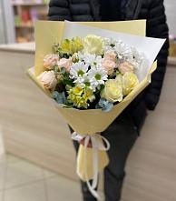 Букет цветов из:  Альстромерии, Розы и Хризантемы в Николо-Александровском