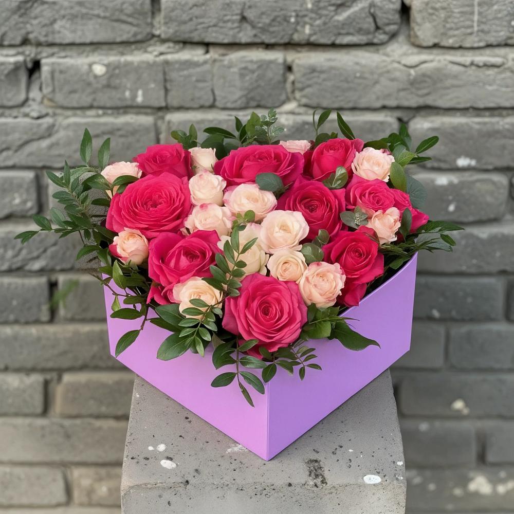 Цветочная композиция из Розы в коробке в Николо-Александровском