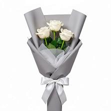 Букет 3 белые розы в Николо-Александровском