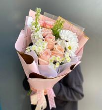 Букет цветов из:  Хризантемы и Розы в Николо-Александровском