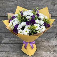 Букет цветов из:  Ирисы, Хризантемы и Ромашки в Николо-Александровском