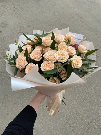 Букет Кремовые розы Латте в Николо-Александровском