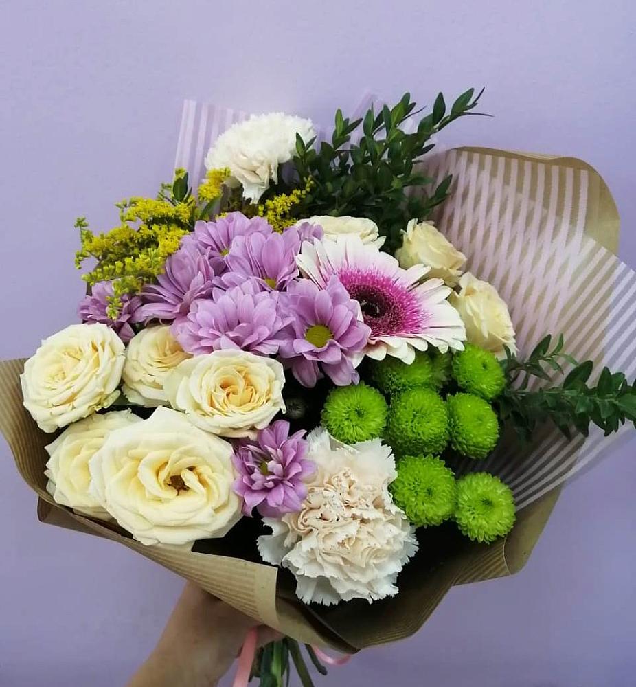 Букет цветов из: Хризантемы, Розы, Гвоздики и Герберы в Николо-Александровском