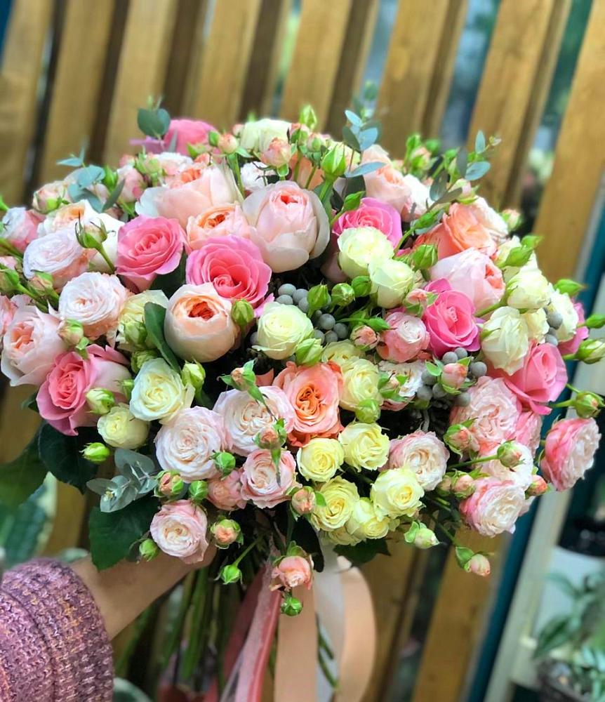 Букет цветов из: Розы в Николо-Александровском