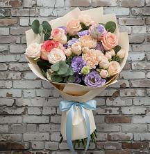 Букет цветов из:  Розы, Лизиантусы и Гвоздики в Николо-Александровском