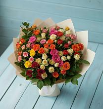 Букет Микс из разноцветных кустовых роз в Николо-Александровском